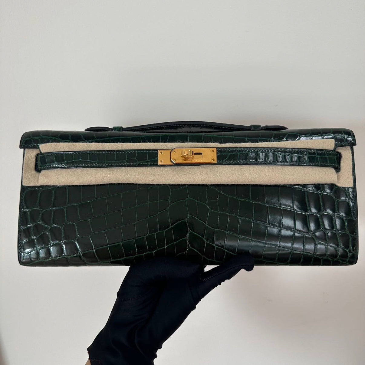 Hermes Kelly Cut Emerald Shiny Niloticus Crocodile Gold Hardware Green image 1