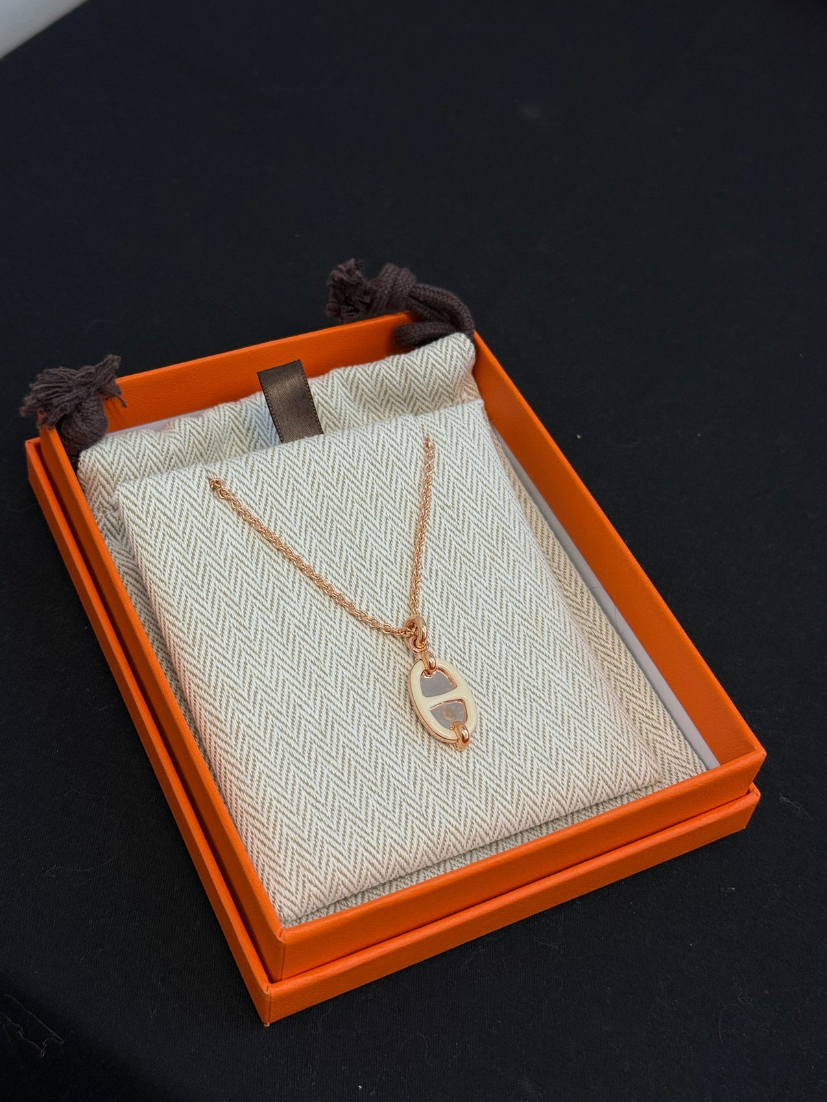 Hermes Mini Maillon Pendant Cream image 1