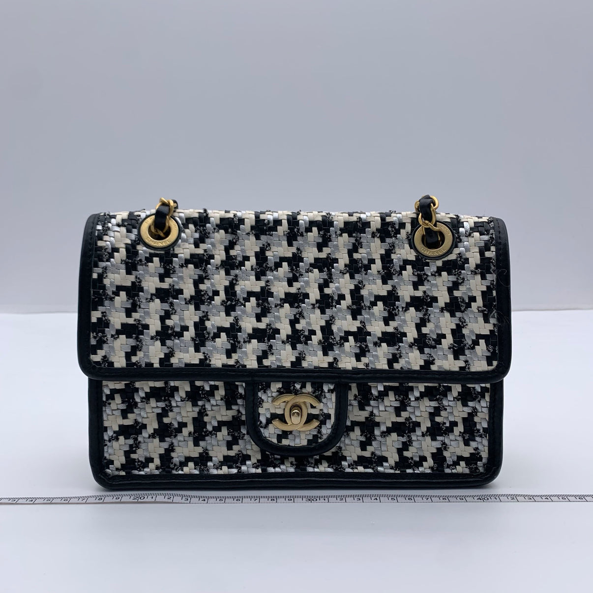 Chanel Black and White Woven Chain Bag image 1