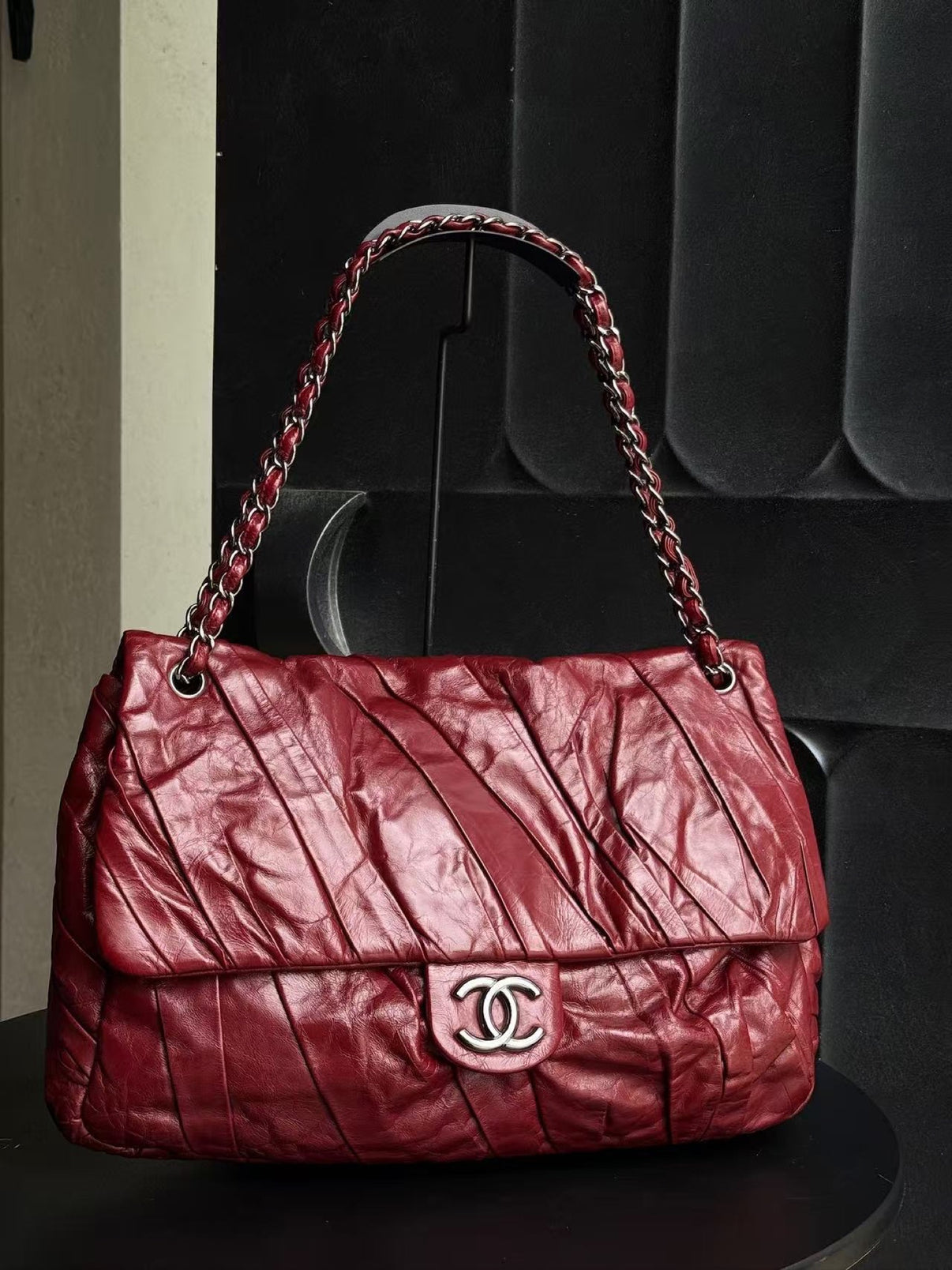 Chanel XXL Airport Flap Bag Burgundy Waxed Leather Silver Hardware image 12