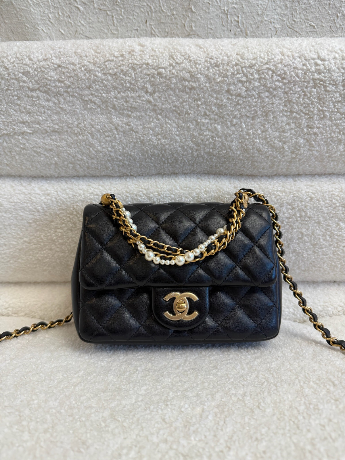 Chanel 2024 Mini Pearl Twist Flap Bag - Black image 15